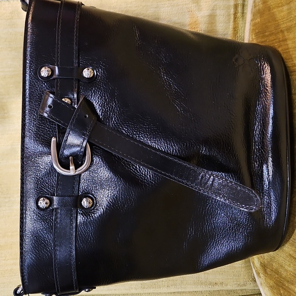 Patricia Nash Handbags - Patricia Nash Leather Eleanoe Belted Bucket Crossbody Black